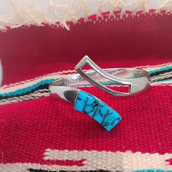 Vtg Mexico 950 Silver Inlay Turquoise Hinged Cuff Bracelet 57.6 g - Picture 4 of 9